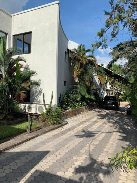 Villa duplex  vendre au Quartier Ma campagneNgaliema 