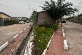 Parcelle  MontNgafula Mbudi CPA 300.000  dbattre