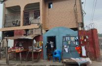 Parcelle avec un immeuble d'un niveau à Ngaba mediacongo