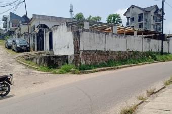 MAGNIFIQUE PARCELLE  VENDRE  NGALIEMA MACAMPAGNE 