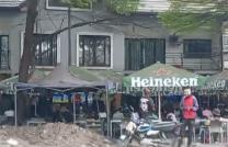 Parcelle inclus d'un immeuble de R+1 un niveau à Bandal molard sur macadam  mediacongo