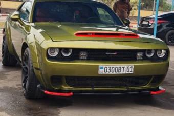 Dodge challenger 