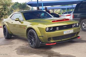 Dodge challenger 