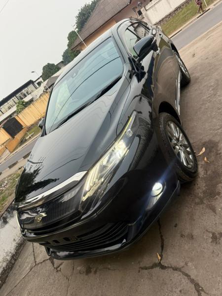 TOYOTA HARRIER SANS PLAQUE  VENDRE 