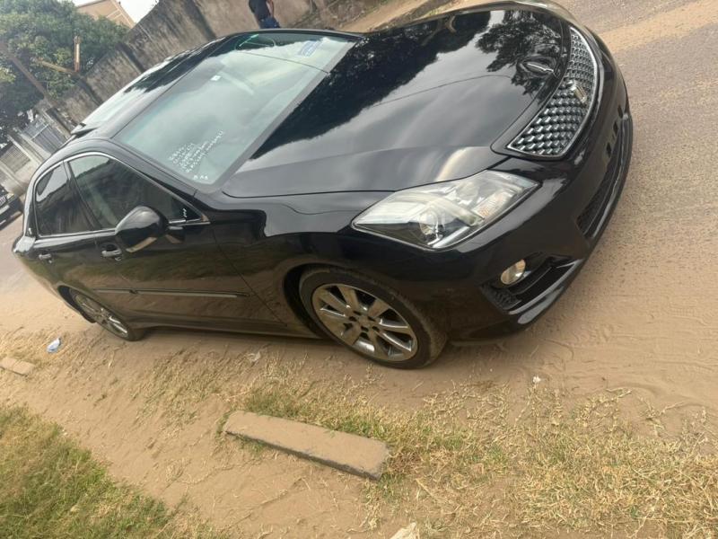TOYOTA CROWN A VENDRE 