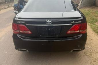 TOYOTA CROWN A VENDRE 