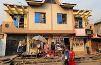 Parcelle en vente avec un bâtiment d'un niveau R+1 dans un très bon emplacement Commune de Kinshasa mediacongo