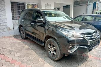 TOYOTA FORTUNER 2018