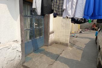 Vente parcelle type locataires  Ngiri ngiri non loin du macadam