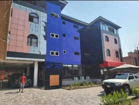 Sites touristiques  vendre au Quartier KimpokoNsele 