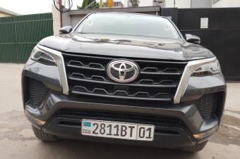 TOYOTA FORTUNER PLAQUE BT 2022 AUTHENTIQUE  PRIX  40.000 LISOLO MUKIE KK.   AUTOMATIQUE ESSENCES 19.000 KILOMTRES CLIMATISATION IMPECCABLES FULLS OPTIONS LOCALISATION NGA
