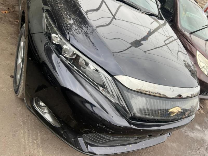 TOYOTA HARRIER NOUVEAU  VENDRE 