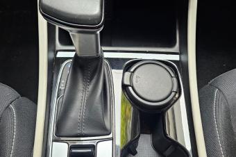 Hyundai Tucson Non Hybrid Annee  20222023 Automatique Steptronique essence 4 cylindre Full Option Demarrage bouton Interior tissus Siege electrique 2 cte 1
