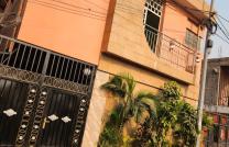 Parcelle en vente avec un immeuble type locatifs de (R+1) un niveau à Limete 1 ère rue funa forgeron mediacongo