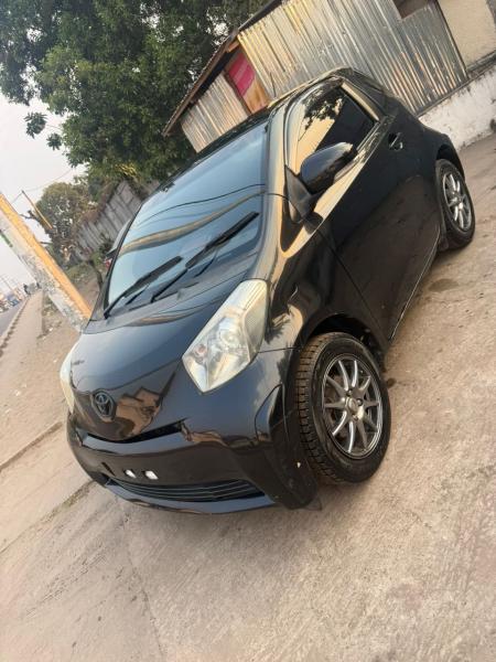 TOYOTA IQ A VENDRE  KINSHASA 