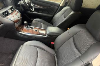 NISSAN FUGA A VENDRE  KINSHASA 
