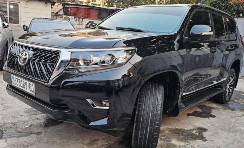 TOYOTA LAND CRUISER Prado TXL 2015 modifier 2022 Automatique essence  Climatis couleur dorigine plaque rcente intrieur cuir radio avec cran tactile Android wifi bluetooth cam