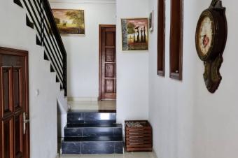MAGNIFIQUE VILLA  VENDRE  KINSHASA 