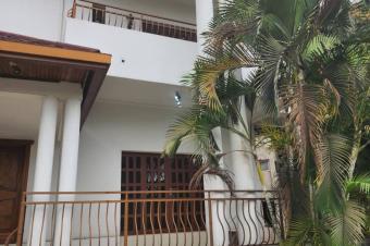 MAGNIFIQUE VILLA  VENDRE  KINSHASA 