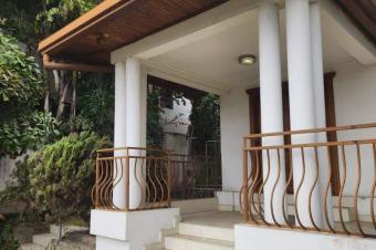 MAGNIFIQUE VILLA  VENDRE  KINSHASA 