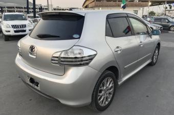 Toyota blade automatique essence 4 cylindre couleur grise dorigine sans plaque le prix 6.500 localisation kintambo bonne chance  tous