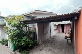 Villa  Gombe 20 sur 25m 1.200.000