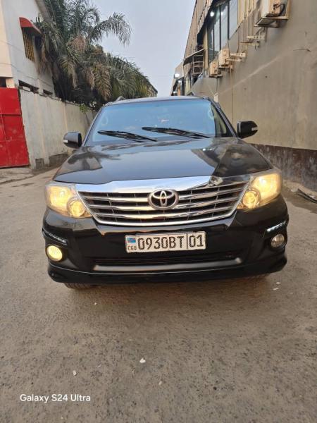 Toyota fortuner 2014