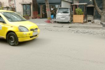 Immeuble  vendre dans la Commune de bandalugwa au Quartier adoula sur macadam 