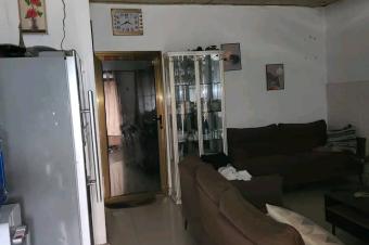 Immeuble  Lingwala R3 5 sur 25m 240.000