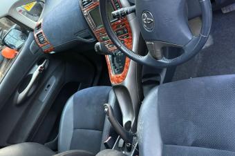 TOYOTA BLADE SANS PLAQUE  VENDRE 