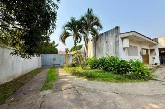 Villa sur Mbenseke 1340m2 1.200.000 morcellement possible