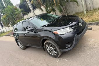 TOYOTA NEW RAV4 SANS PLAQUE  VENDRE 