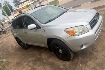 TOYOTA RAV4 A VENDRE