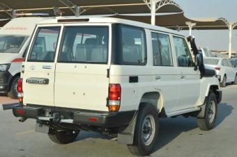 Toyota Landcruiser Lx 2025
