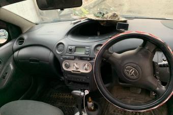 TOYOTA YARIS A VENDRE 