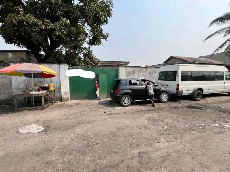 Une grande parcelle mise en vente  Ngiri ngirisao 