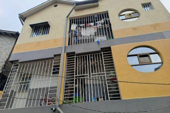 Immeuble de R2  vendre type locatifs  Limete premire rue funa forgeron 