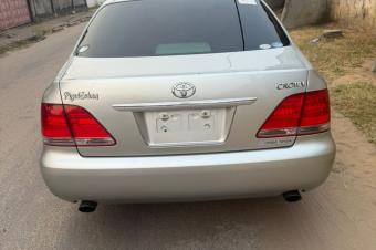 TOYOTA CROWN A VENDRE  KINSHASA 