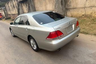 TOYOTA CROWN A VENDRE  KINSHASA 