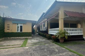 Villa  Binza Village 20 sur 25m 400.000
