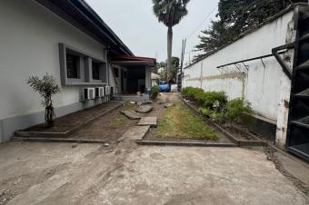 Villa  louer  Ngaliema 10.000 le mois