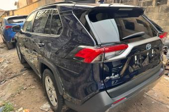 New rav 4 hybride 