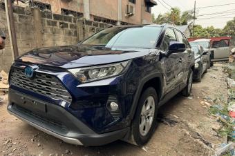 New rav 4 hybride 