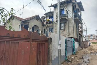 NGALIMAGRAMALUC MISE EN VENTE DUN BTIMENT R2 DE 5 APPARTEMENTS