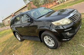 TOYOTA FORTUNER A VENDRE  KINSHASA 