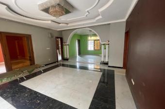 Villa moderne  vendre  Ngaliema Mimosas