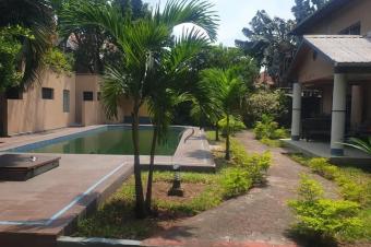 Villa  GB 30 sur 35m 2.500.000