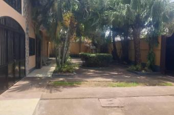 Villa  GB 30 sur 35m 2.500.000