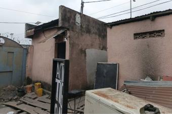 Parcelle en vente sur macadam au coin  Ngiri ngiri 