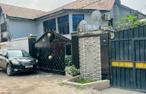 Parcelle en vente avec 4 appartements de locataires à Ngaliema/kinsuka pêcheur mimosas mediacongo